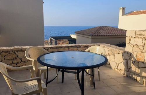 Panormos Apartment | Apartment 100 m from the beach! Wonderful view to the sea, 3 beaches, quiet