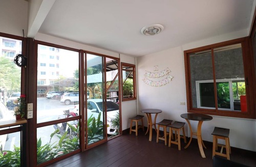 Suphan Buri Apartment | Apartment ∙ 6 bedrooms ∙ 2 guests