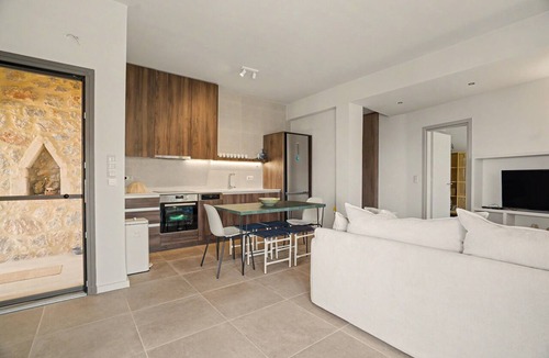 Kardamyli Apartment | Apartment 'Aliki' with Sea and Taygetos Mountain View