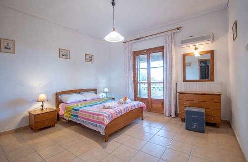 Ano Vasilikos Apartment | Apartment