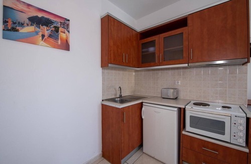 Sfakaki Apartment | Apartment 'Groundfloor' with Sea View, Wi-Fi and Air Conditioning