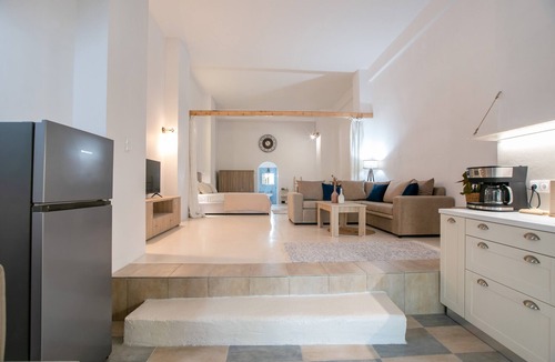 Paros Apartment | Apartment 'Maggano Paros 3' with sea view, private terrace, Wi-Fi and air conditioning