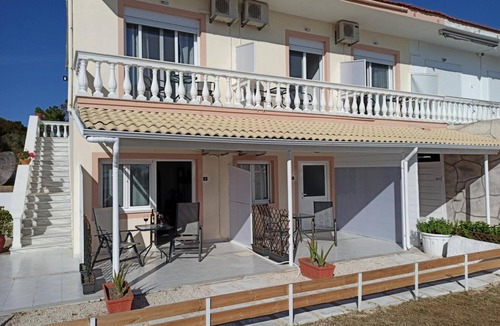 Marathias Apartment | Apartment 'Marathias 5001' with Sea View, Wi-Fi and Air Conditioning