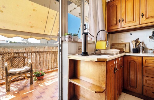 Gastouni Apartment | Apartment "Nice Central Family" with Balcony & Wi-Fi