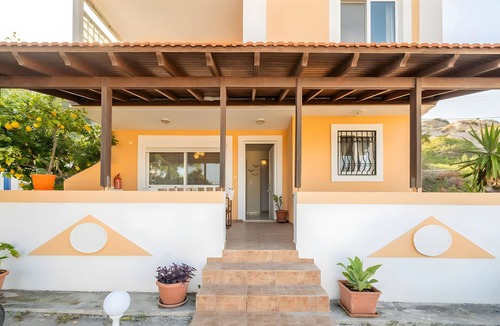 Kefalos Apartment | Apartment 'No 2' with Sea View, Wi-Fi and Air Conditioning