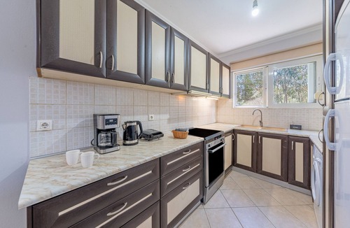Molos Apartment | Apartment 'Starry Sky Luxury 4' with Shared Terrace, Wi-Fi and Air Conditioning