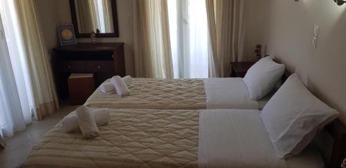 Roda Apartment | Apartments in Roda, Greece