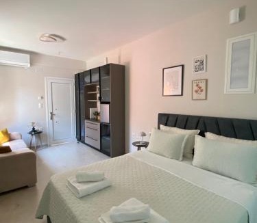 Mesolongi Apartment | Aphrodite Residence by Elysium Collection