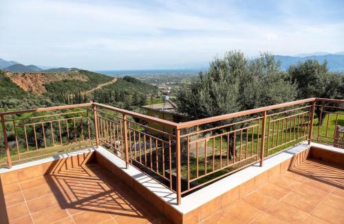 Nafpaktos Apartment | Aphrodite's Villa 1 Romantic Sea View Escape