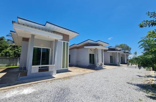Uthai Thani House | Araya Cottage