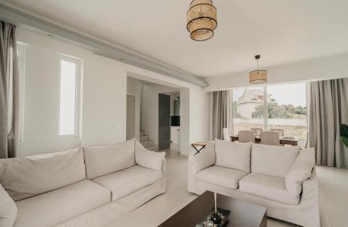 Loutraki Villa | Areti White Villas