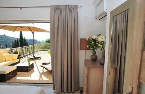 Arillas Villa | ARILLAS HILLSIDE VILLA 3 - Provence