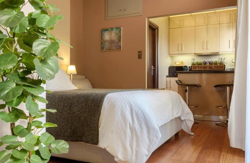 Petralona Apartment | Armoniko