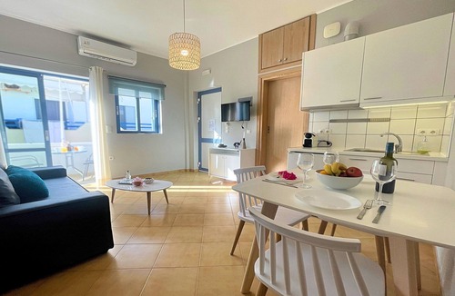 Palaiochora Apartment | ArtApartment Beachside