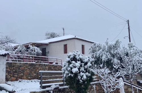 Lirkia House | Artemis Cottage Home