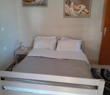 Gefira Mpania Apartment | Artemis home