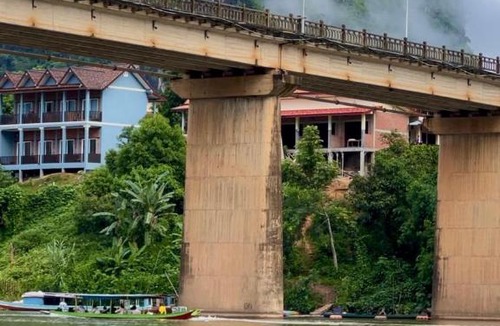 Nong Khiaw House | Arthith Guesthouse
