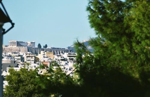 Palaio Faliro Villa | Artistic Villa Lux-lift-Athenian Riviera