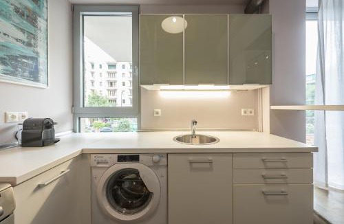 Gazi Apartment | Artsy Urban Loft in Athens