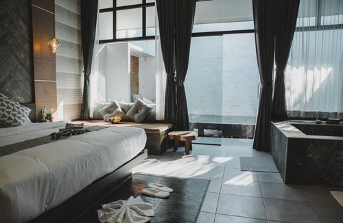 Sri Phum Hotel | Arun Dara Villa