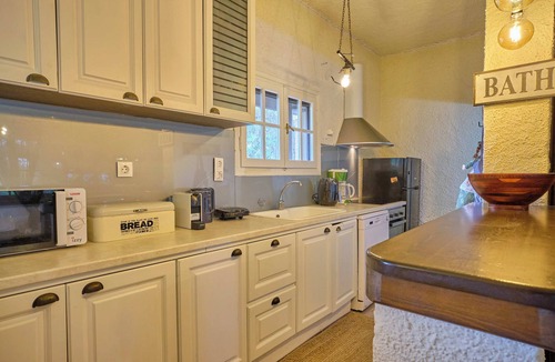 Roda Villa | Astrakeri Gardens Villa