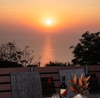Athani House | Athanion Sunset House