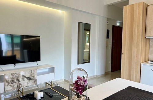 Metaxourgio Apartment | Athene - Bright studio at the center of Athens
