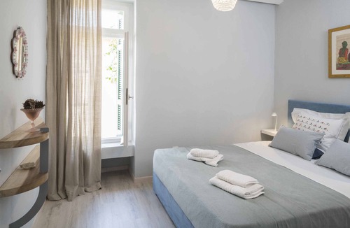 Plaka House | Athenian House in Plaka