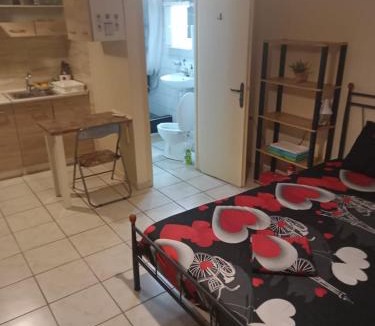 Koukaki Apartment | Athens-Koukaki Metro Sygrou-Fix closer