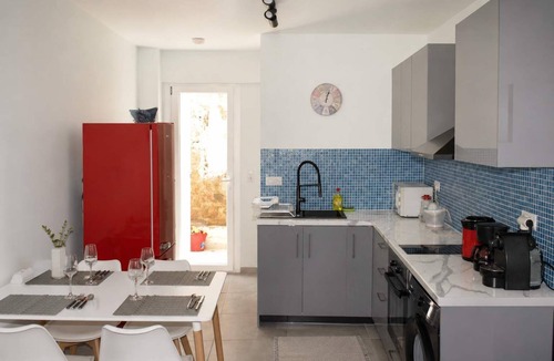 Kinosargous Apartment | Athens Mets Loft - Cozy Urban Gem, Park Views