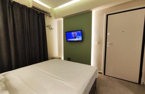 Kypseli Apartment | Athens Stay 15 Hotel-Style Room, King Bed & Private Balcony
