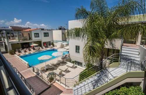 Daratsos Apartment | Athina Beach Hotel