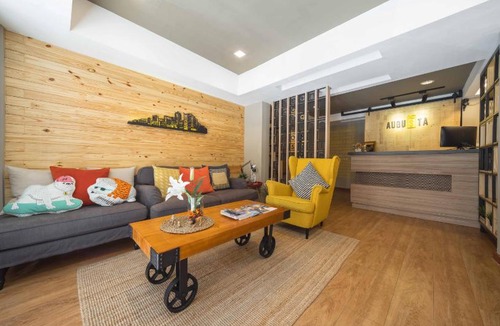 Thonglor Hostel | Augusta