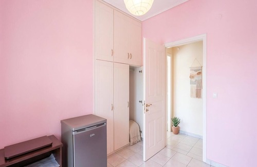 Mikri Mantineia Apartment | Authentic Greek hospitality on the Messinian Gulf.