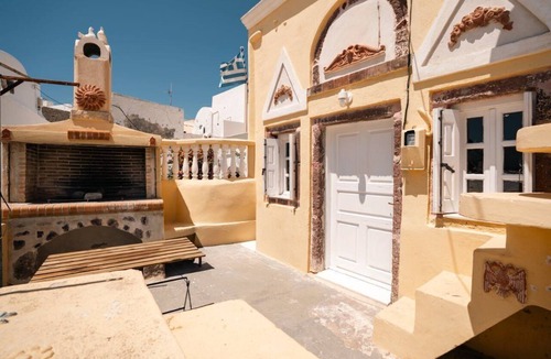 Emporio House | Authentic Santorini Home - Emporio Village by ΜΡS