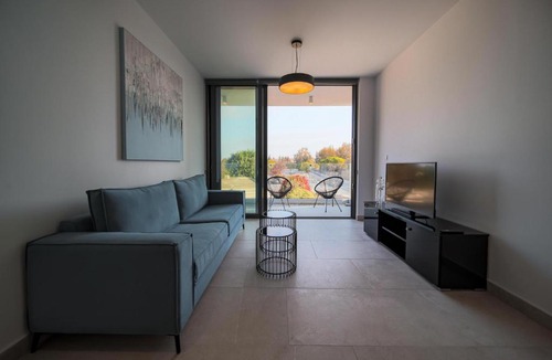 Paphos Apartment | Avenue 102 1 BED