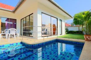 Jomtien Villa | Avoca Pool Villas