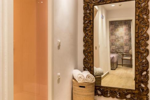 Old Town Apartment | Avra Apartments Venetian Harbour