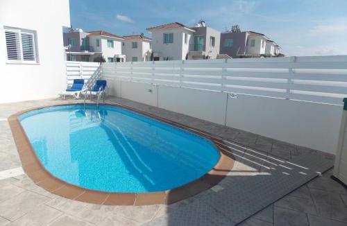 Paralimni Villa | Avra Garden Villa