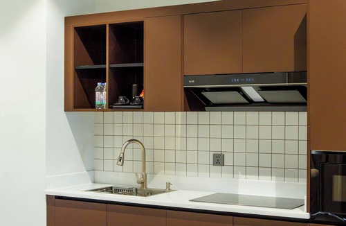Poipet Hotel | Awesome 5-bedroom hotel with AC in Krong Poi Pet