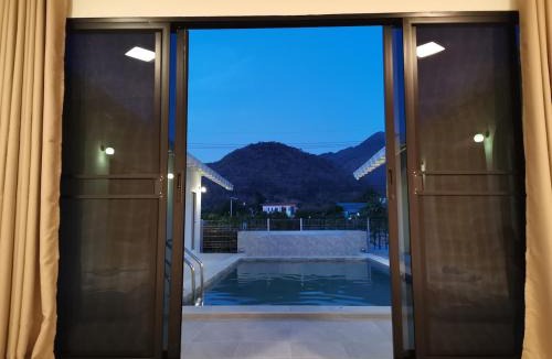 Phaya Yen Villa | B Villa Khao Yai