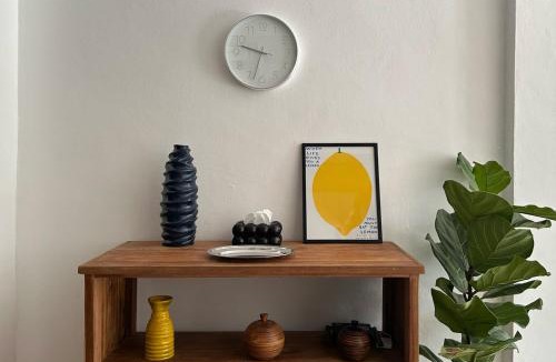 Huay Kaew Apartment | B Wes - Vintage Entire House with rooftop Near Nimman and Old Town