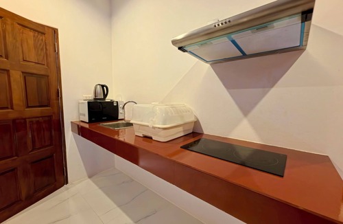 Chalong Hotel | Baan Phu Chalong Place