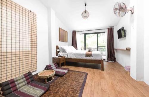 Bangkok Yai House | Baan Ploen Dee - Wat Arun