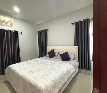 Koh Kaew Apartment | Baan Pranee house Long Beach Koh Lanta
