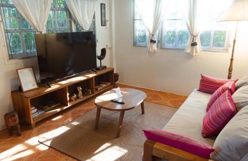 Wua Lai House | Baan Ragang : Cozy Entire House in Old Chiang Mai