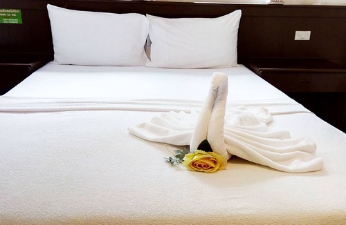 Ron Phibun Hotel | Baan Suan Chong Khao Resort