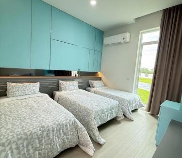 Ongkharak House | Baan Suan Lung Mun