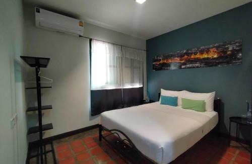 Bangkok Yai Hotel | Baan Wangderm Hotel
