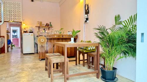 Talat Noi Hostel | Baan YentaFo - Pink House 4th floor